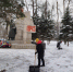 Уборка территории мемориального комплекса и Памятника "Воин" - Дом культуры